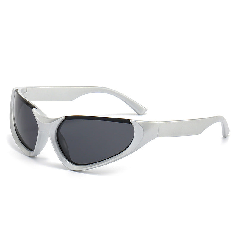 Damer sporty solbriller med aerodynamisk design Skanto