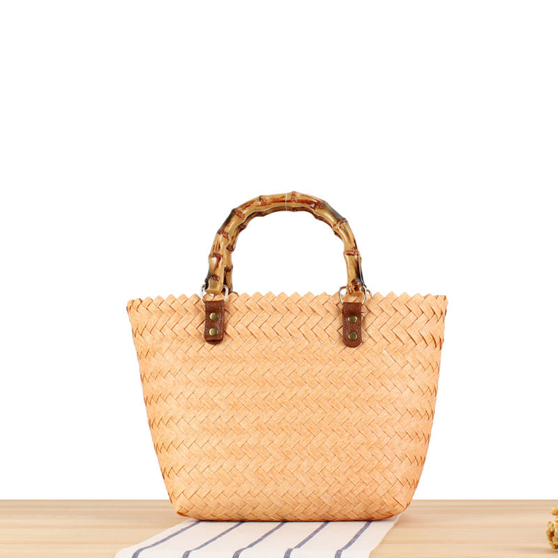 Elegant Straw Bag with Bamboo Handle Skanto