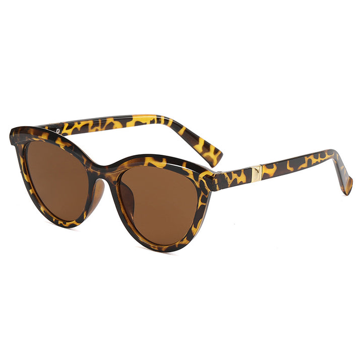Dame elegant Cat-Eye solbriller med stilfull metallramme Skanto