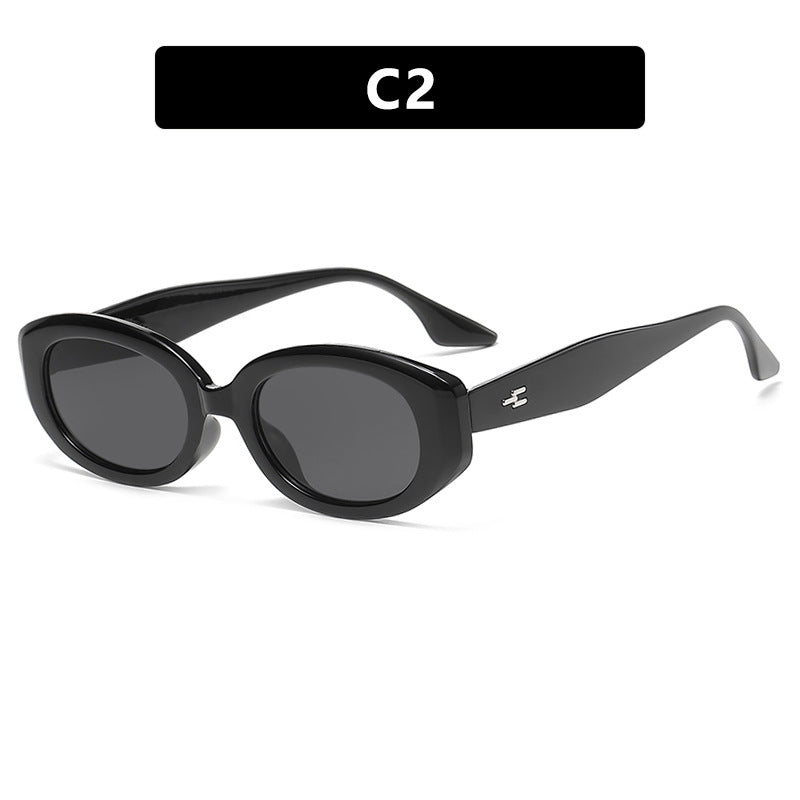 Women's fashionable sunglasses in stylish retro design Skanto