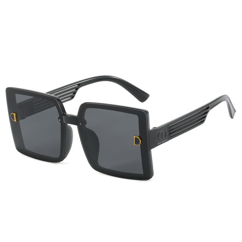 Dame firkantet solbrille med ergonomisk ramme og UV-beskyttelse Skanto