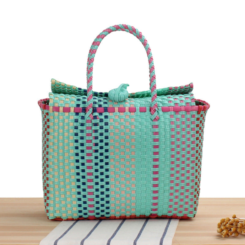 Trendy tote bag made of hand-woven material with playful details Skanto