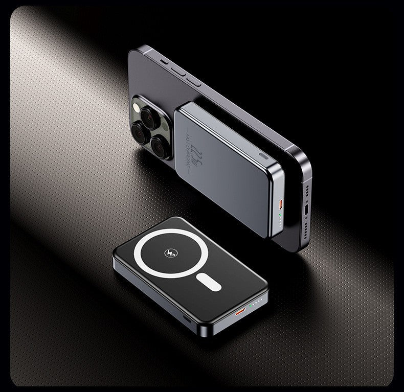Bærbar trådløs powerbank med integrerte USB-kabler Skanto