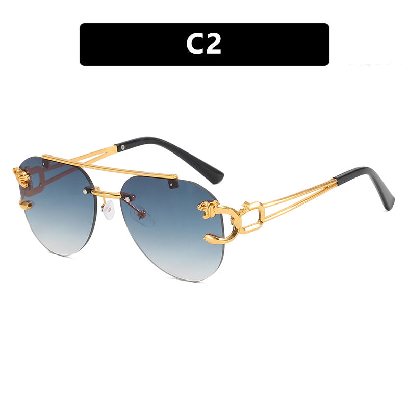 Women's unusual round sunglasses with decorative details Skanto