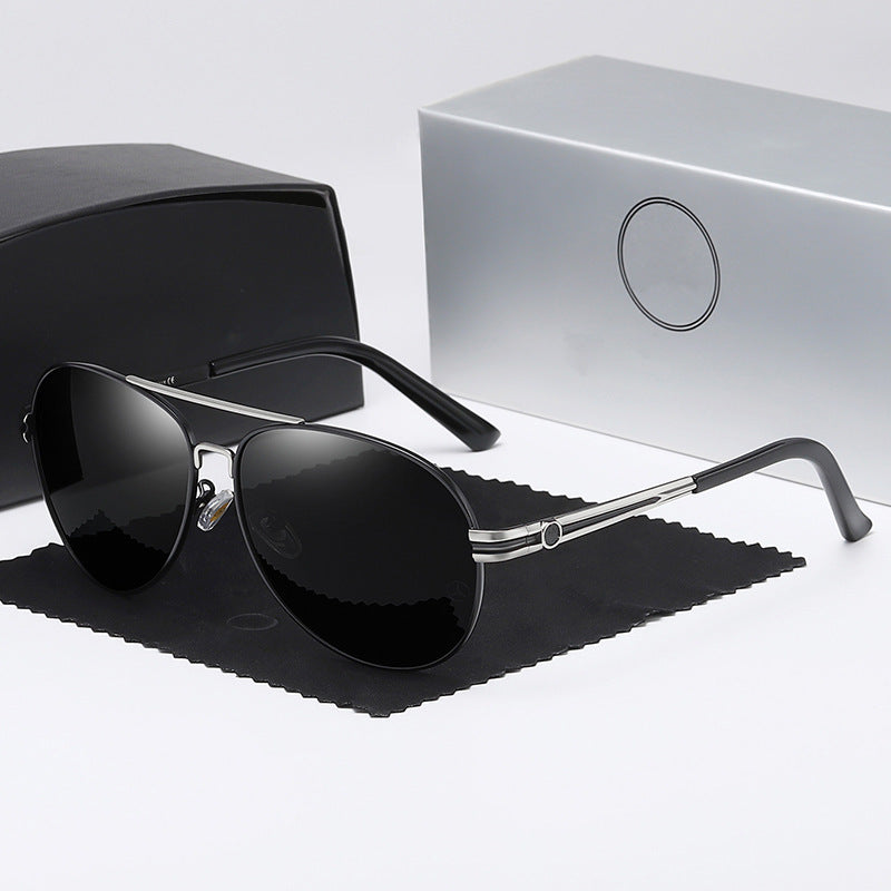 Dame elegant solbrille med smal ramme og UV-beskyttelse Skanto