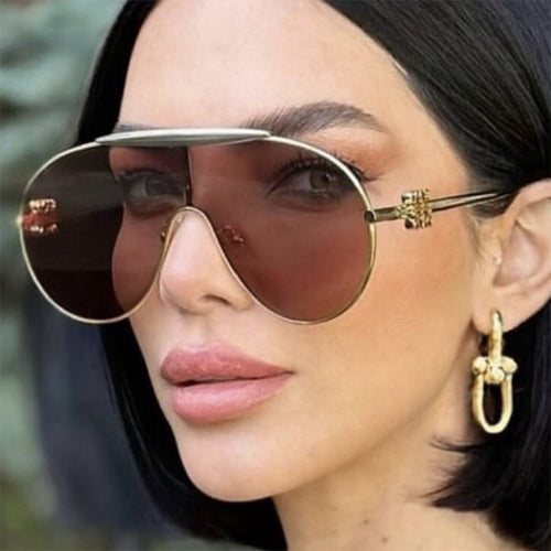 Women's UV Protection Sunglasses in Modern Pilot Style Skanto