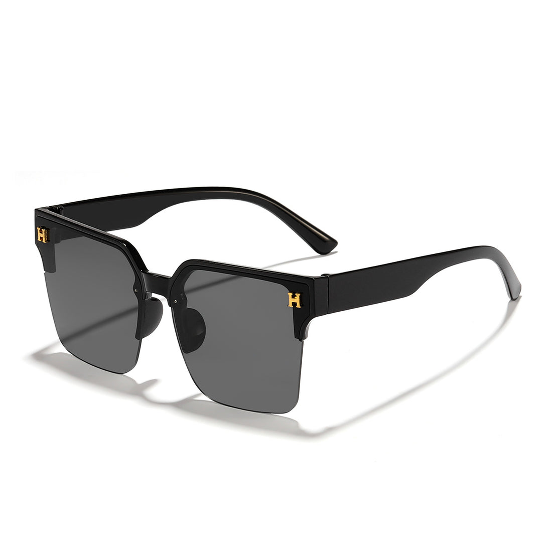 Dame moderne firkantet solbrille med transparent ramme Skanto