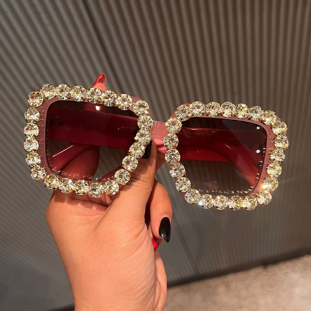 Dame solbrille med glitrende krystallramme Skanto