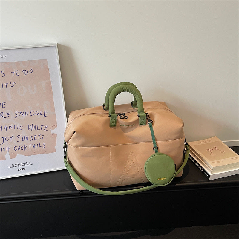 Elegant Reisetaske med praktisk tilbehør Skanto