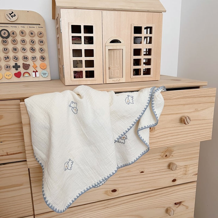 Unisex kosevel muslinteppe med søtt dyredesign Skanto