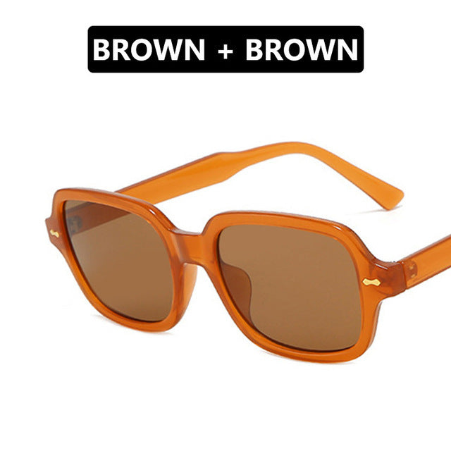 Women's square sunglasses with stylish and robust frame Skanto