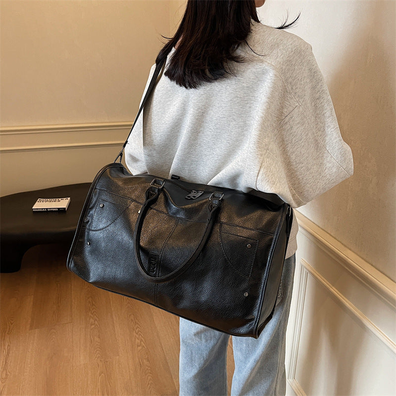 Elegant skinnveske med stilfullt design og mange bærealternativer Skanto