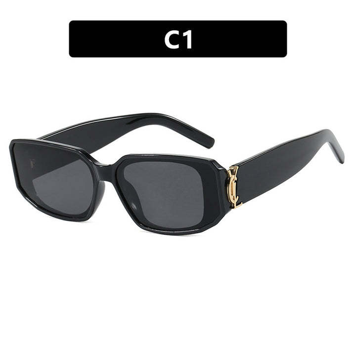 Women's trendy sunglasses with angular design and luxurious details Skanto