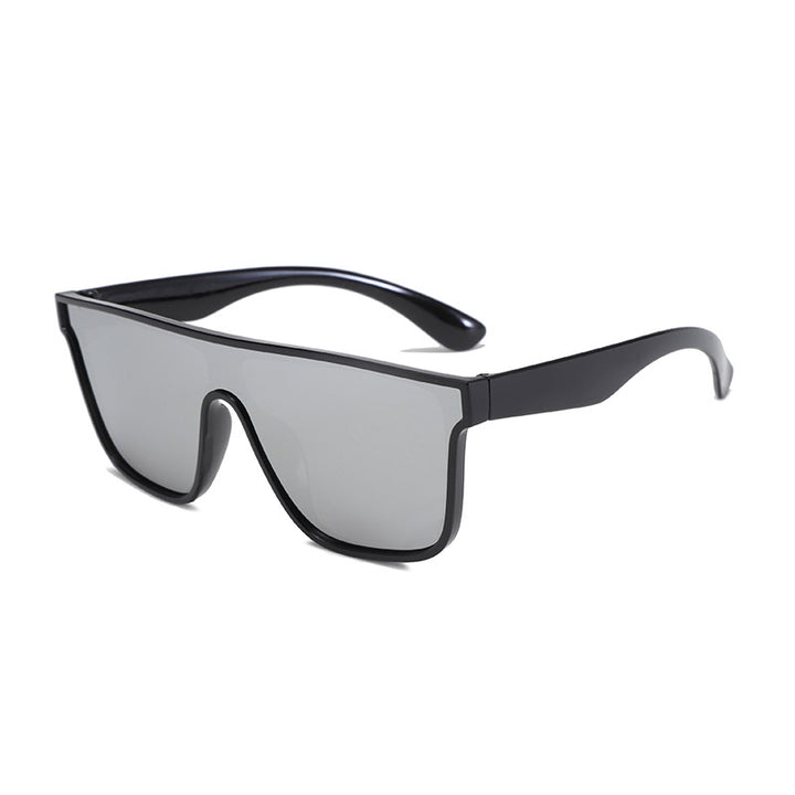 Dame Sporty solbriller med bred ramme og polariserte linser Skanto