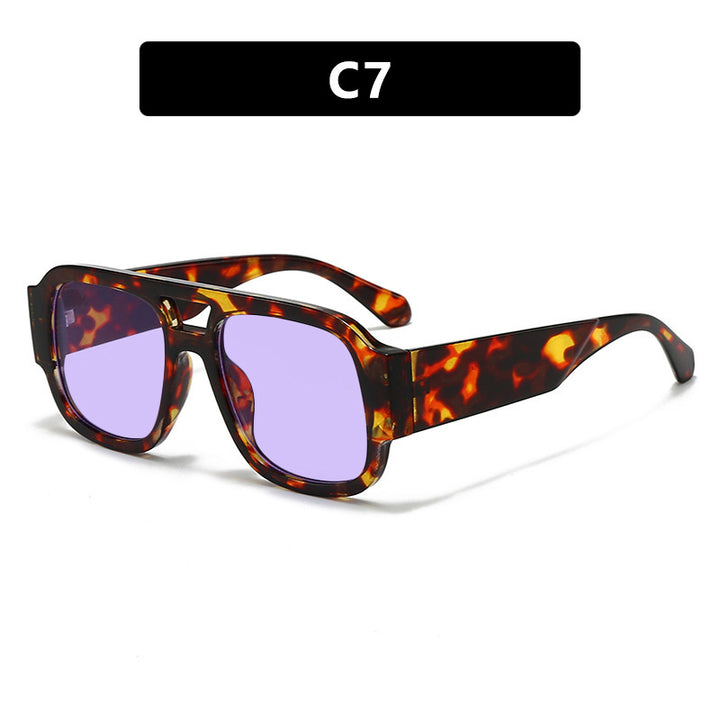 Women's modern sunglasses in elegant rectangular design Skanto