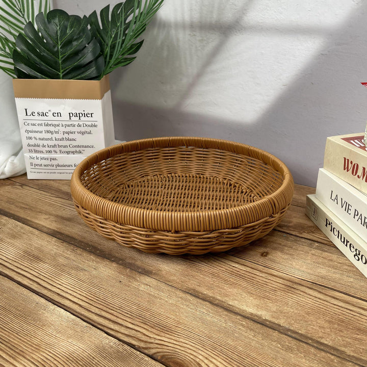Dame rund Serveringskurv laget av flettet Rattan Skanto