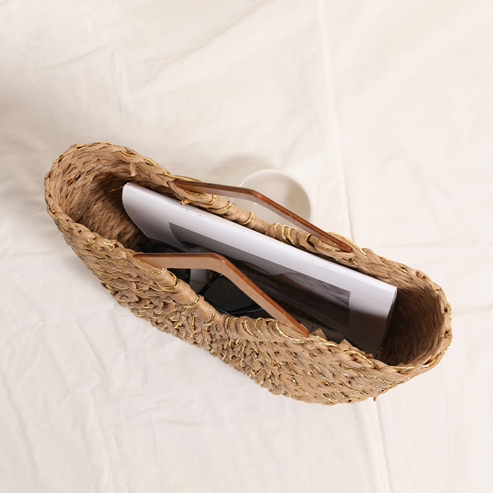 Handmade portable basket bag with wooden handle Skanto
