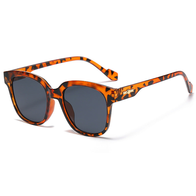 Dame Kvadratisk solbrille i elegant skilpadde-design Skanto
