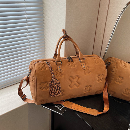Sporty reiseveske med trendy design og praktiske rom Skanto
