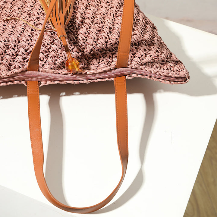 Handmade basket bag with stylish fringe details Skanto