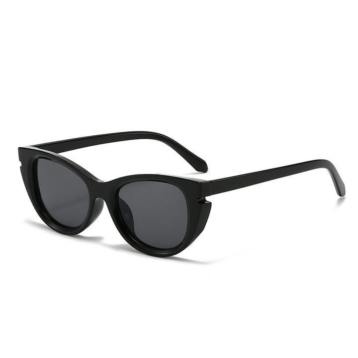 Dame Cat-Eye solbriller med trendy design Skanto
