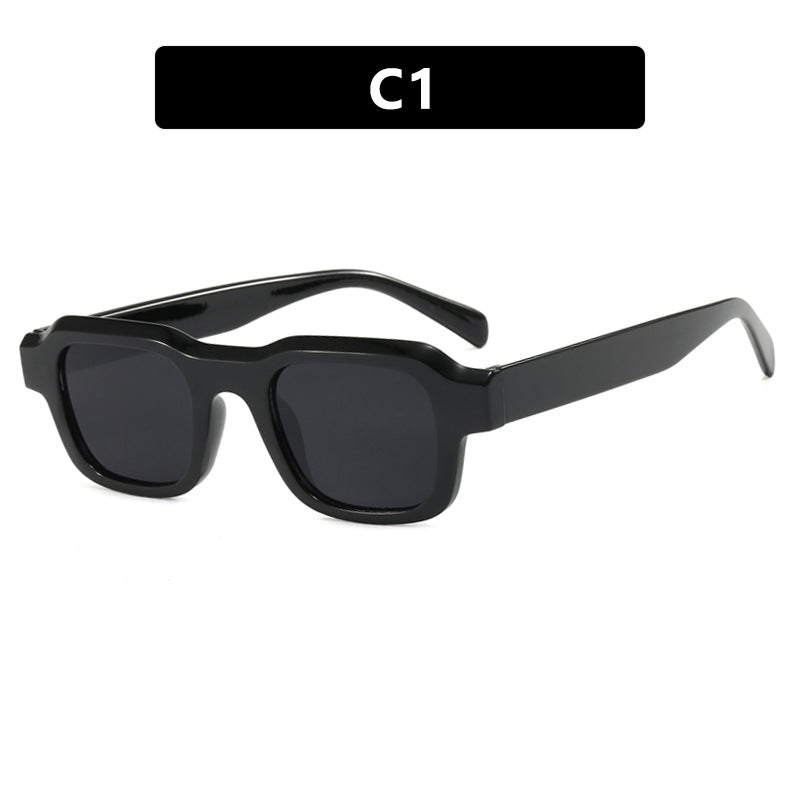 Women's modern square sunglasses with protective polycarbonate frame Skanto