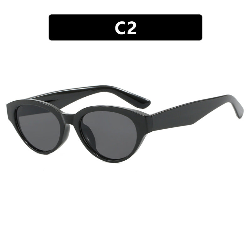 Dame Cat-Eye solbriller med beskyttende UV-filter og elegant ramme Skanto