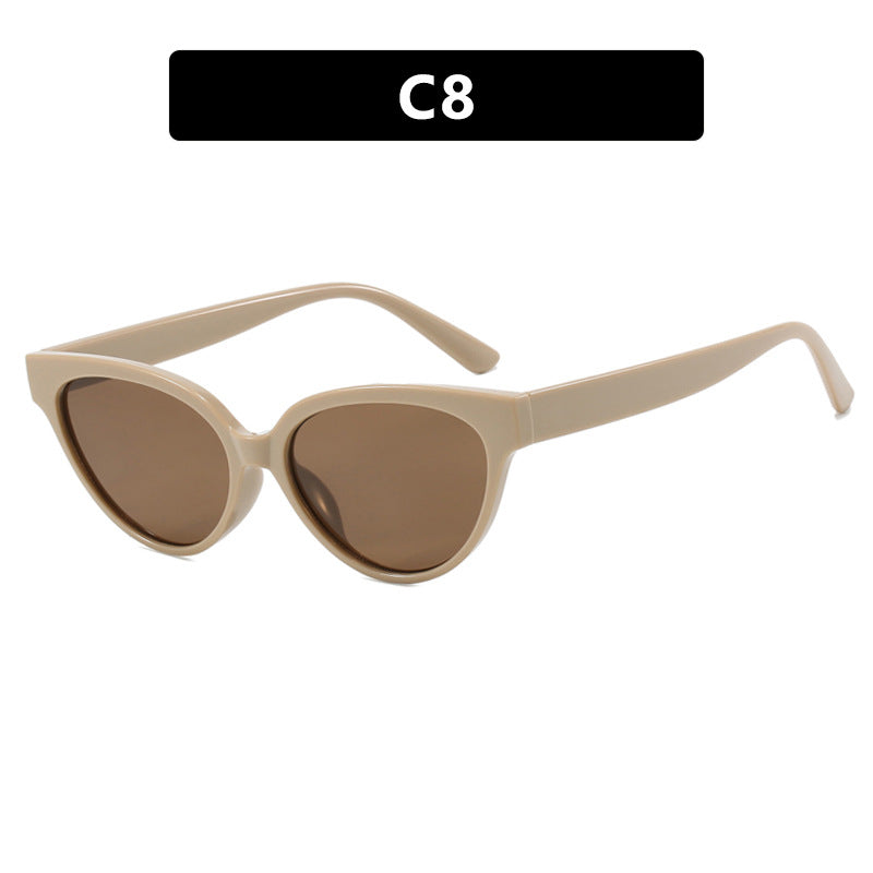 Women's Cat-Eye Sunglasses with Luxurious Pattern and UV Protection Skanto