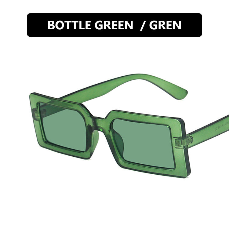 Women's square sunglasses with modern, wide frame and protective UV filter Skanto