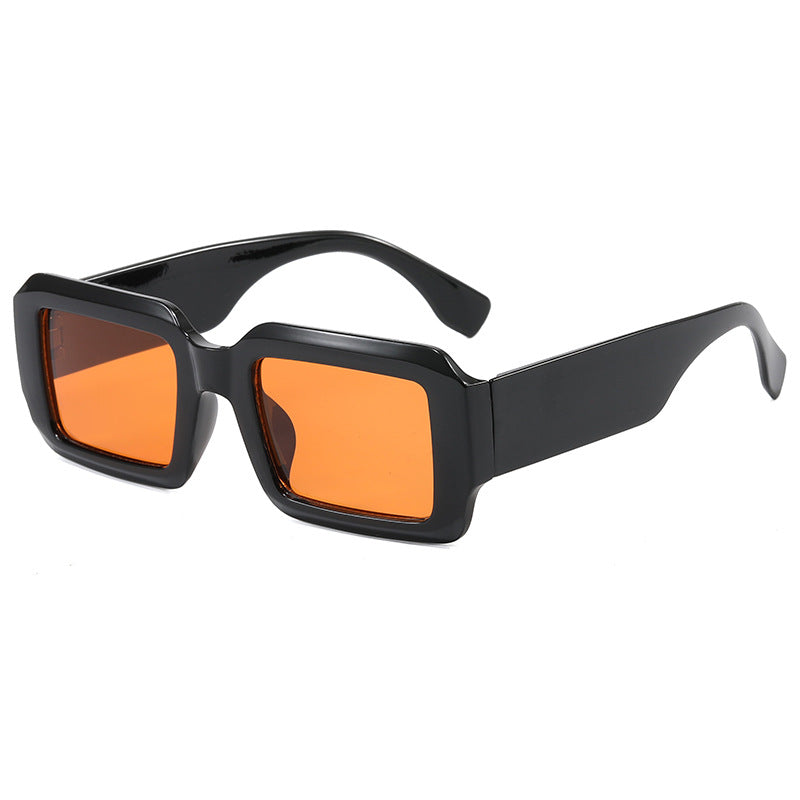 Dame oversized kvadratisk solbrille med moderne plastikkramme Skanto