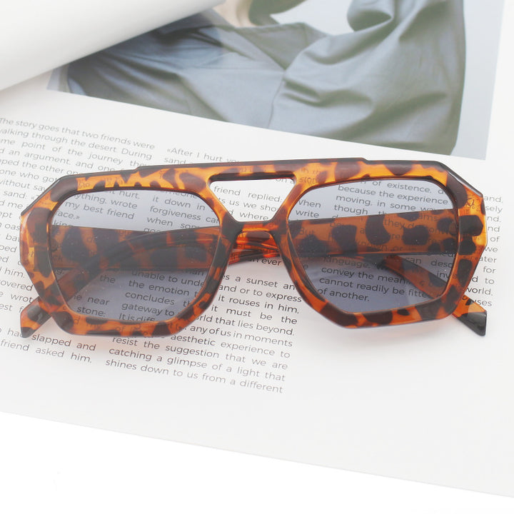 Dame fashionable sekskantet brille Skanto