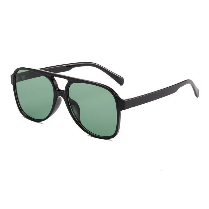 Dame moteriktig kvadratisk solbrille med bred ramme Skanto