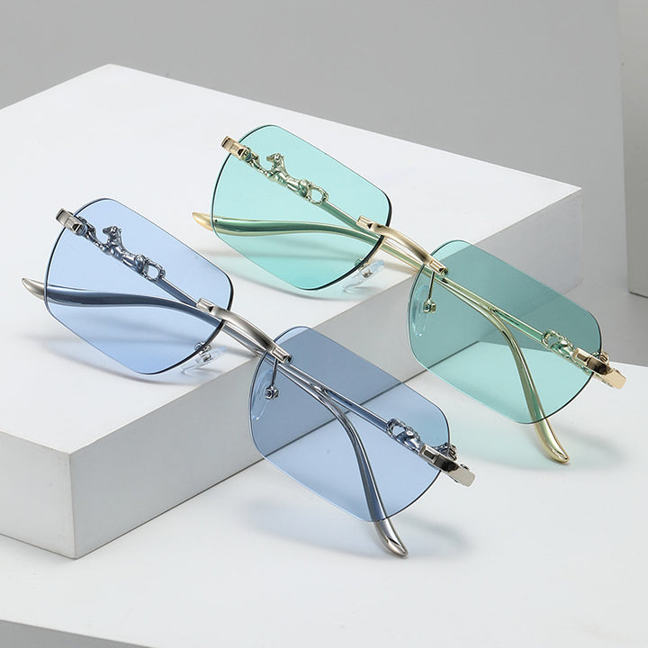 Damer elegant halvmellomrammebrille med dekorative detaljer Skanto
