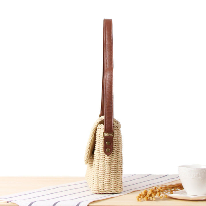 Handbag made of braided natural material with detachable shoulder strap Skanto