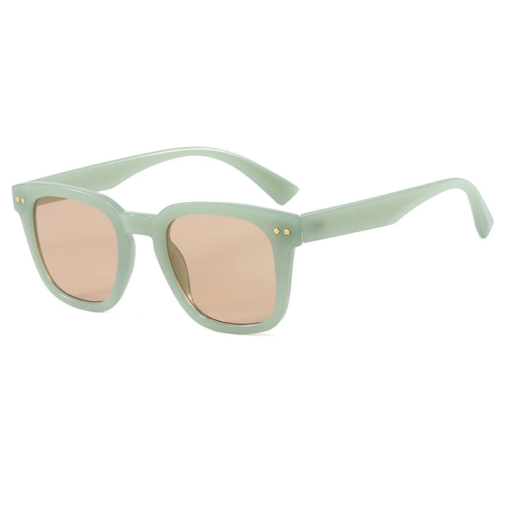 Dame Firkantet Solbrille med moderne gjennomsiktig ramme og UV-beskyttelse Skanto