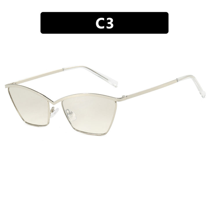 Women's Cat-Eye Sunglasses with Stylish Metal Frame and UV Protection Skanto