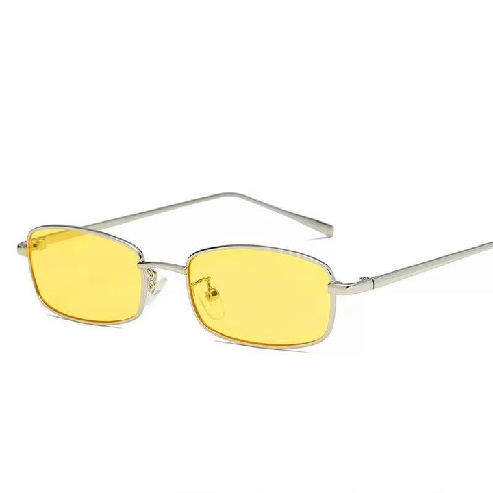 Dame eksklusiv solbrille med iøynefallende skilpadde mønster og robust ramme Skanto