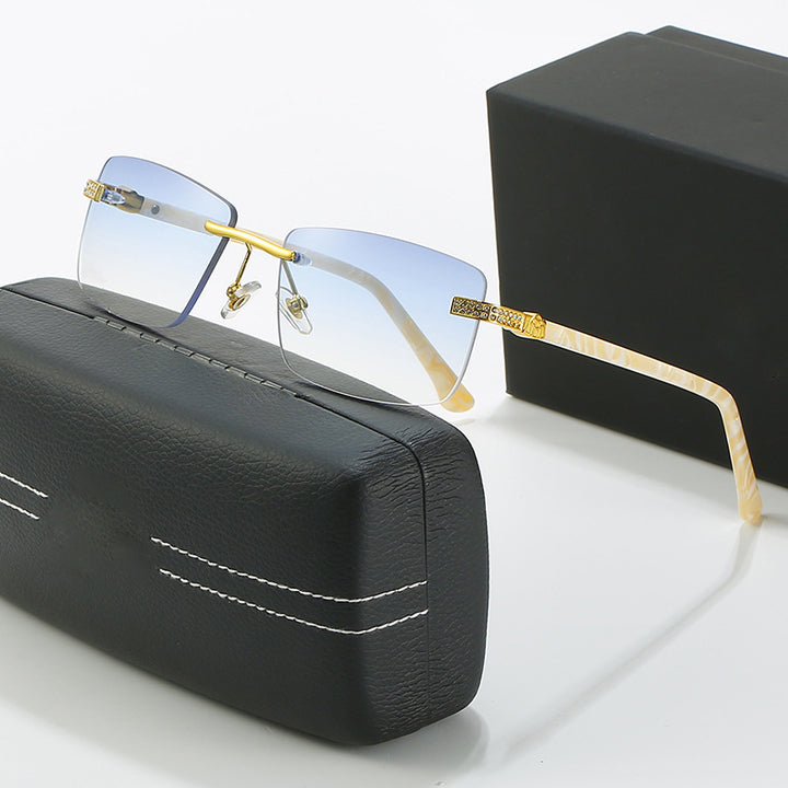 Damer elegante solbriller med stilfull metallramme Skanto