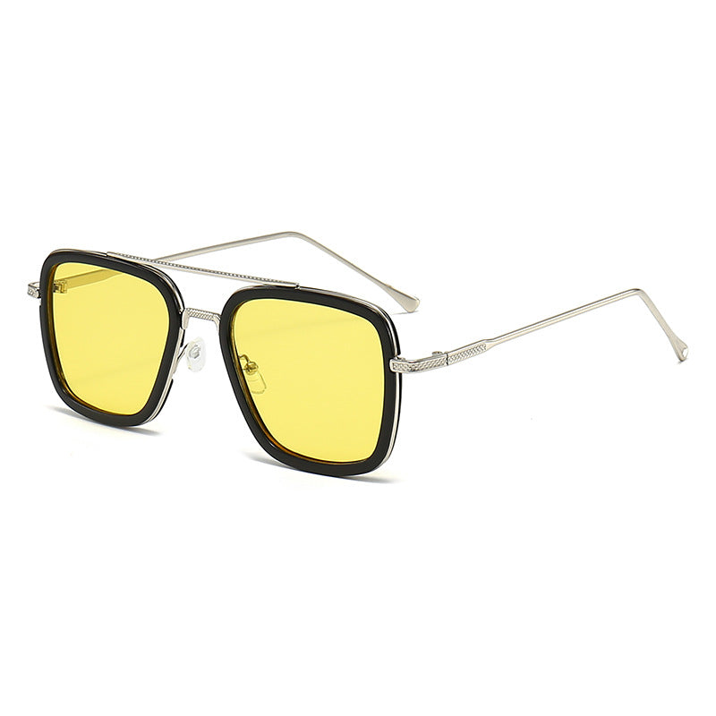 Dame moteristisk kvadratisk solbrille med glamorøs metallramme Skanto