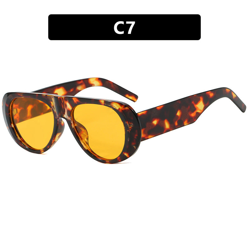 Women's Fashion Sunglasses with Futuristic Design and Polarized Lenses Skanto