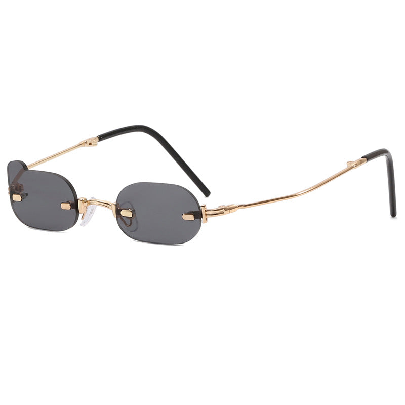 Damer eksklusiv modisk solbrille med glinsende metallramme Skanto