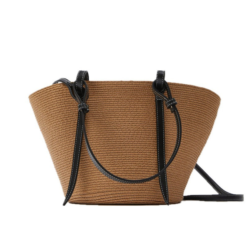 Spacious basket bag with elegant leather details Skanto
