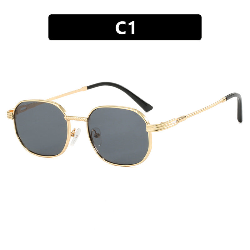 Women's square sunglasses with gradient effect Skanto