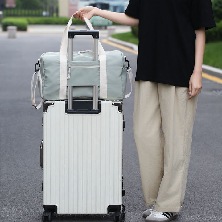 Sporty reiseveske med mange organiseringsmuligheter Skanto