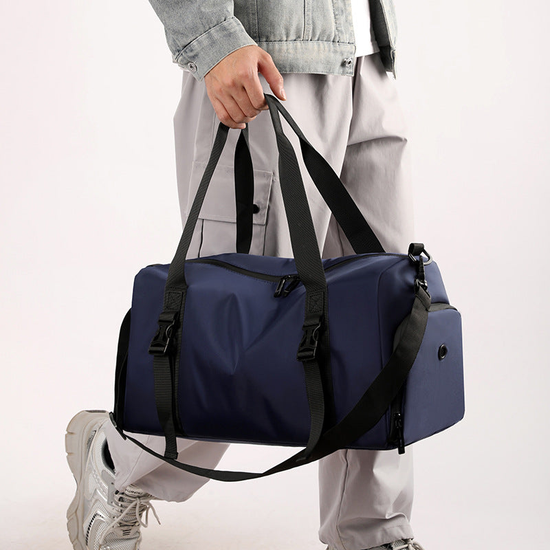 Sporty reiseveske med individuell romdesign og slitesterkt materiale Skanto