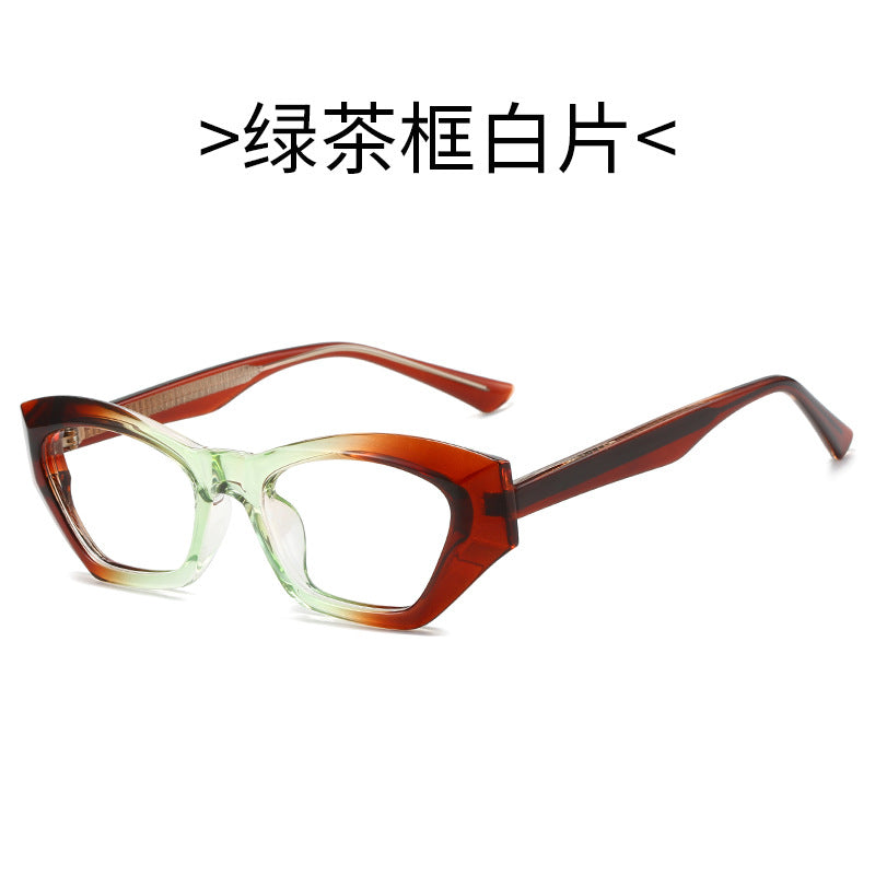 Damer Cat Eye solbriller med moderne transparente detaljer Skanto