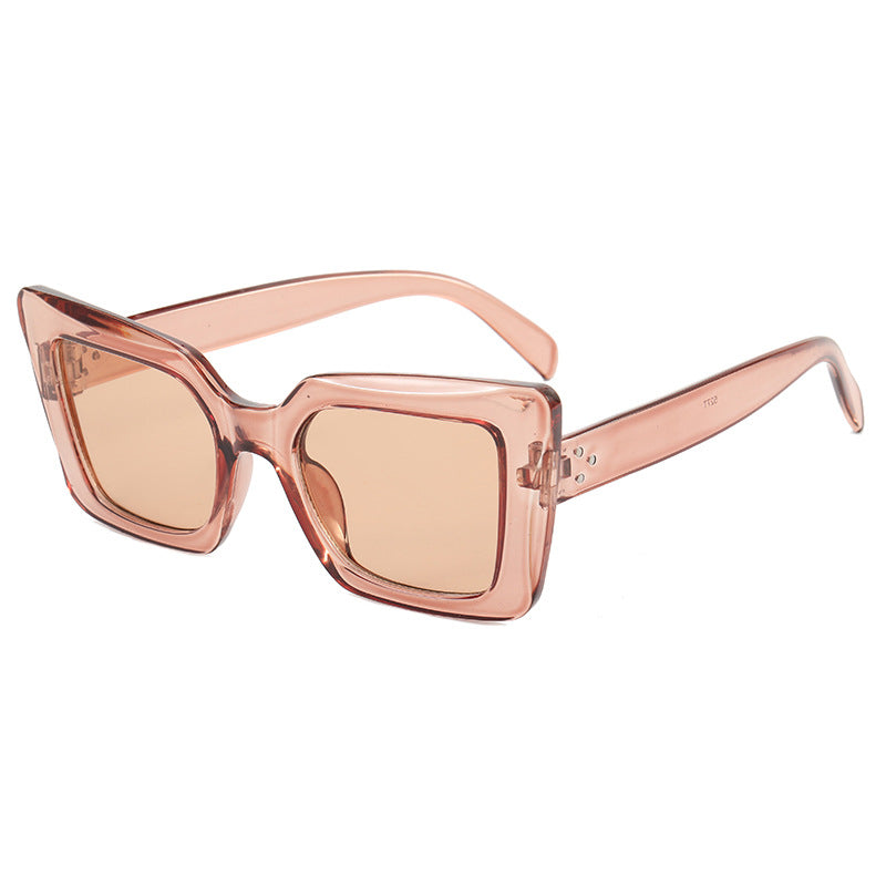 Dame firkantet solbrille med minimalistisk design Skanto