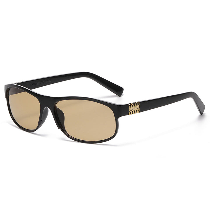 Women's fashion sunglasses with polarized lenses and stylish frame Skanto