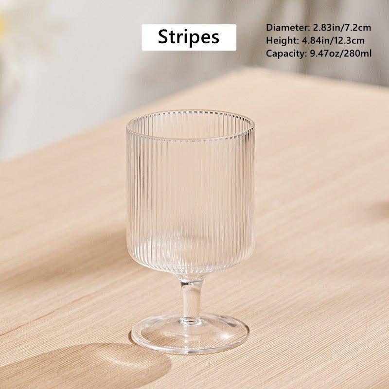 Moderne stil vinglass par | Skanto
