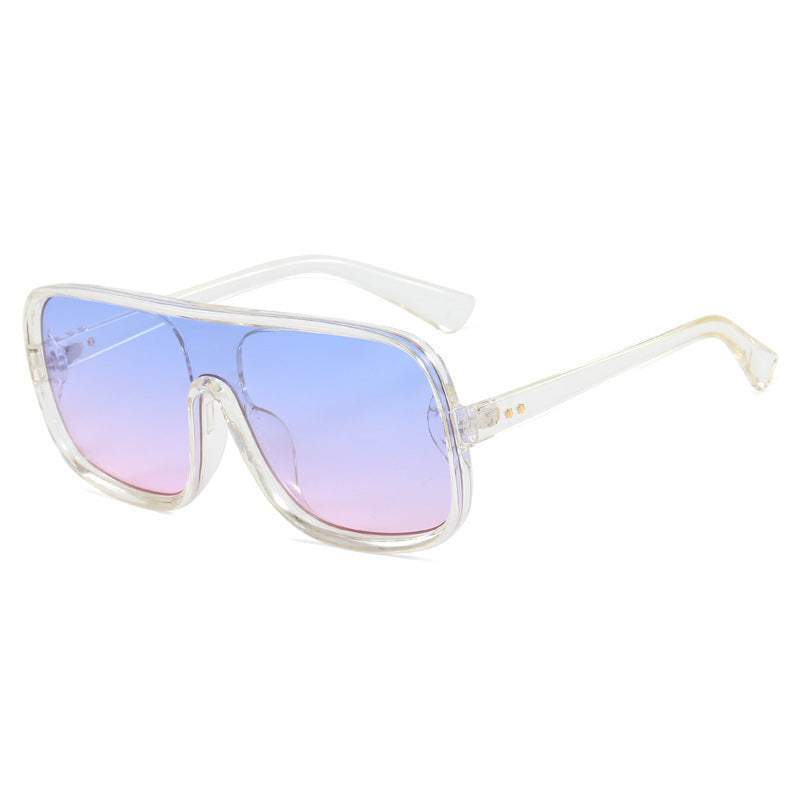 Dame moteriktig Shield-solbrille med innovativ design Skanto